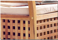 Panca, legno di noce, con cuscino e spazio di archiviazione.