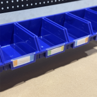 Werkbank mit Lochwand & Sichtlagerkästen – stabil, übersichtlich & flexibel