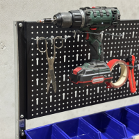 Werkbank mit Lochwand & Sichtlagerkästen – stabil, übersichtlich & flexibel
